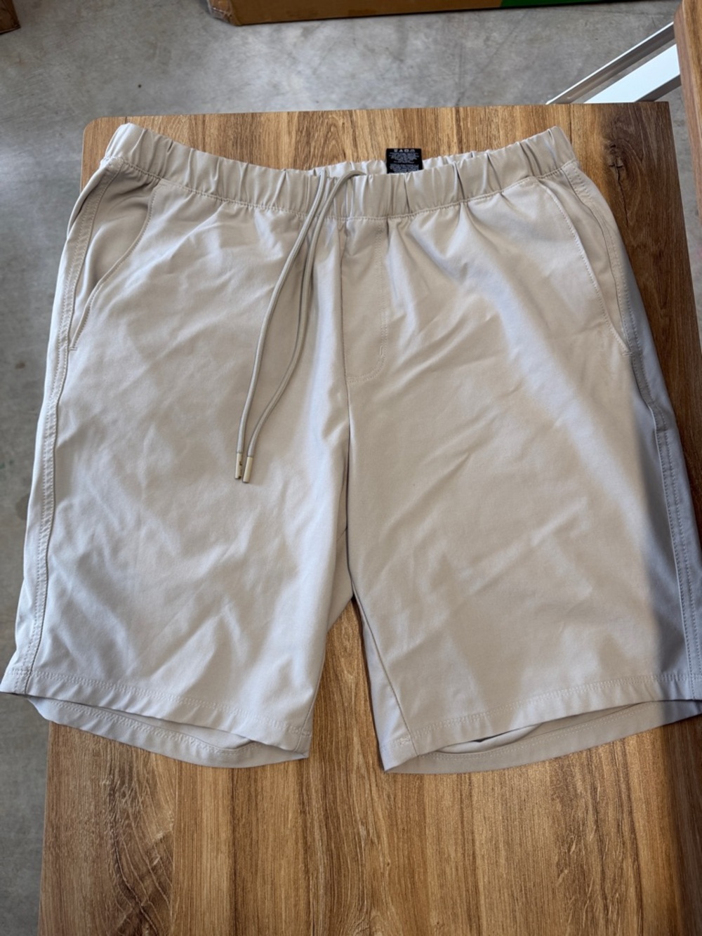 Greg Norman Collection Light Beige Athletic Drawstring Shorts